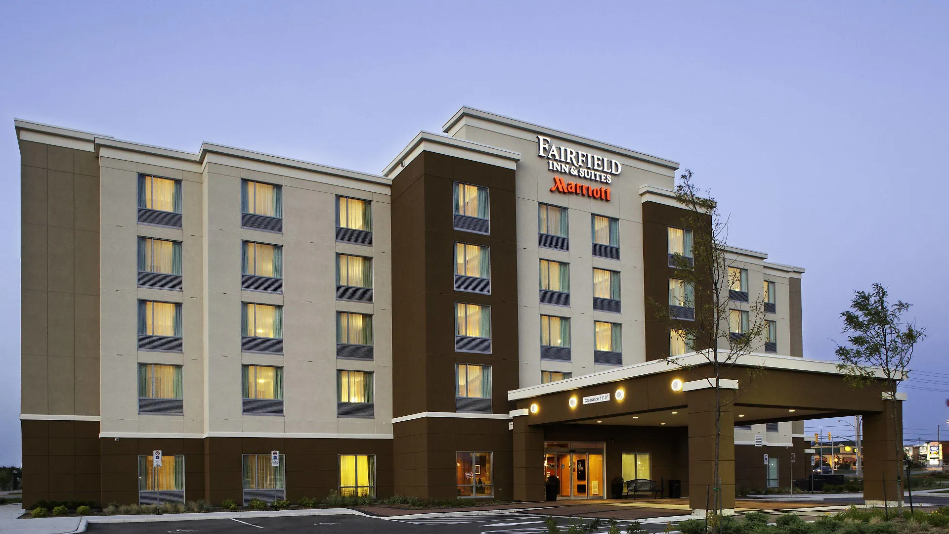 6 Airport Hotels in Southeastern Ontario for Stress-Free Travel