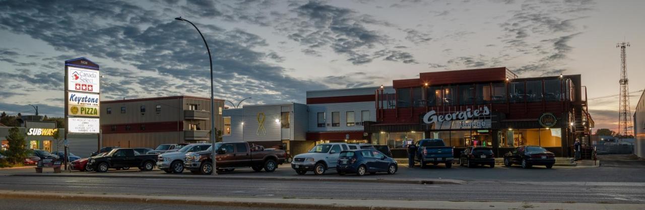 4 Smart 3-Star Hotels Near Grand Valley Provincial Park