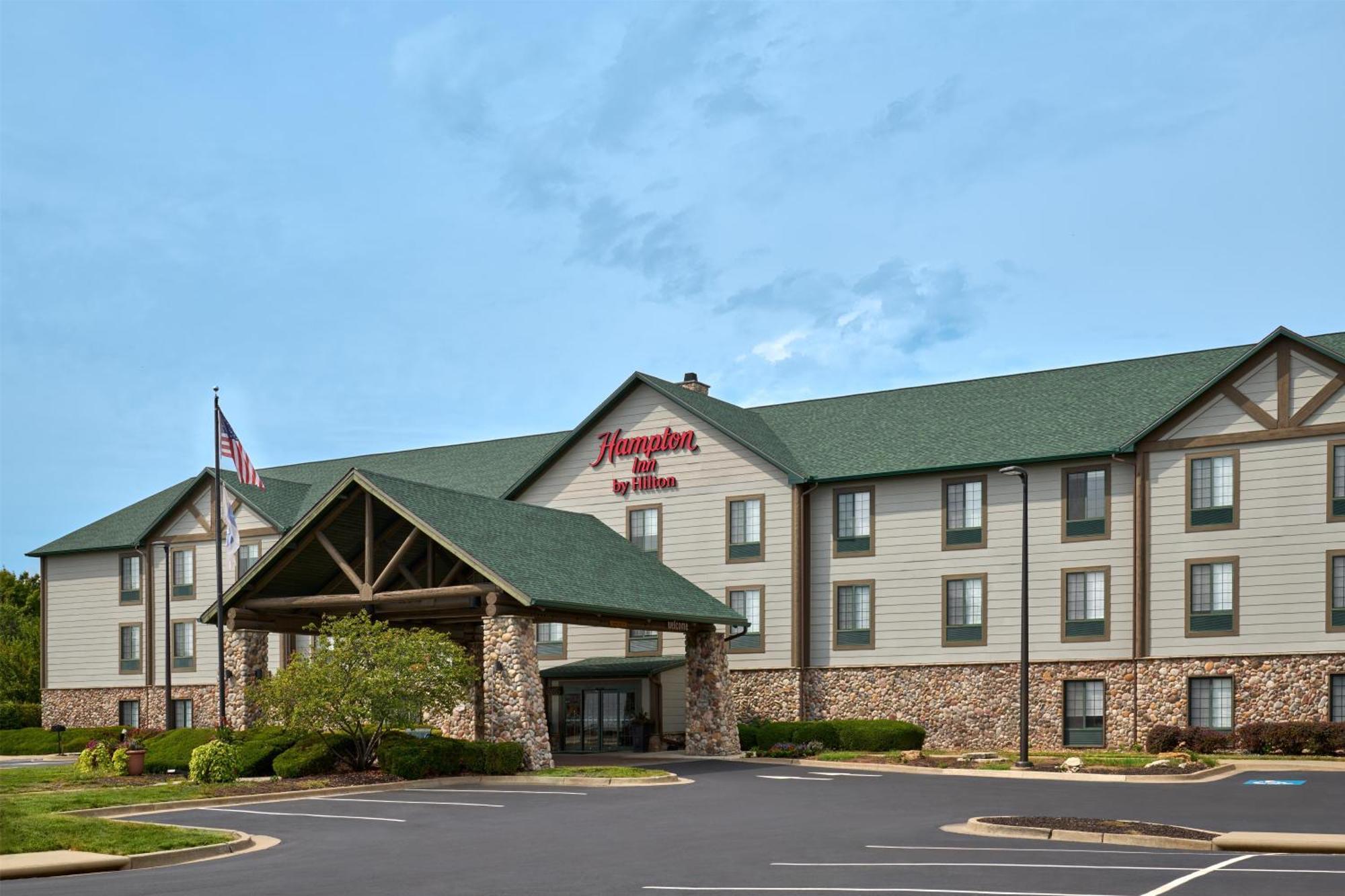 4 Top-Rated 3-Star Hotels Close to Schlitterbahn Kansas City
