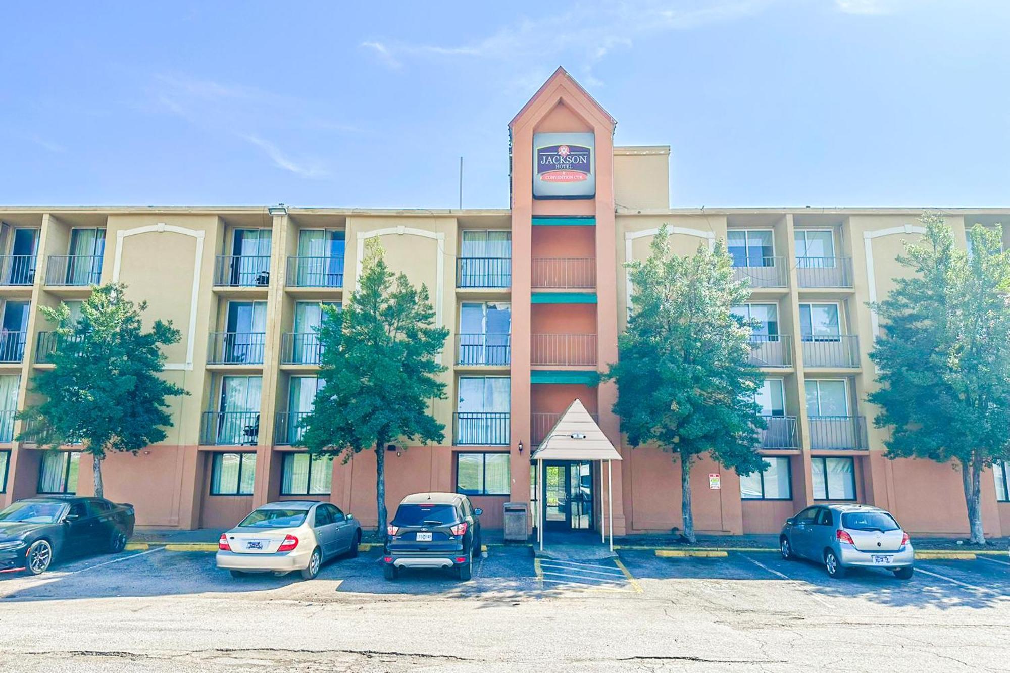 5 Hotels Near Jackson Centre, Jackson TN Worth Booking