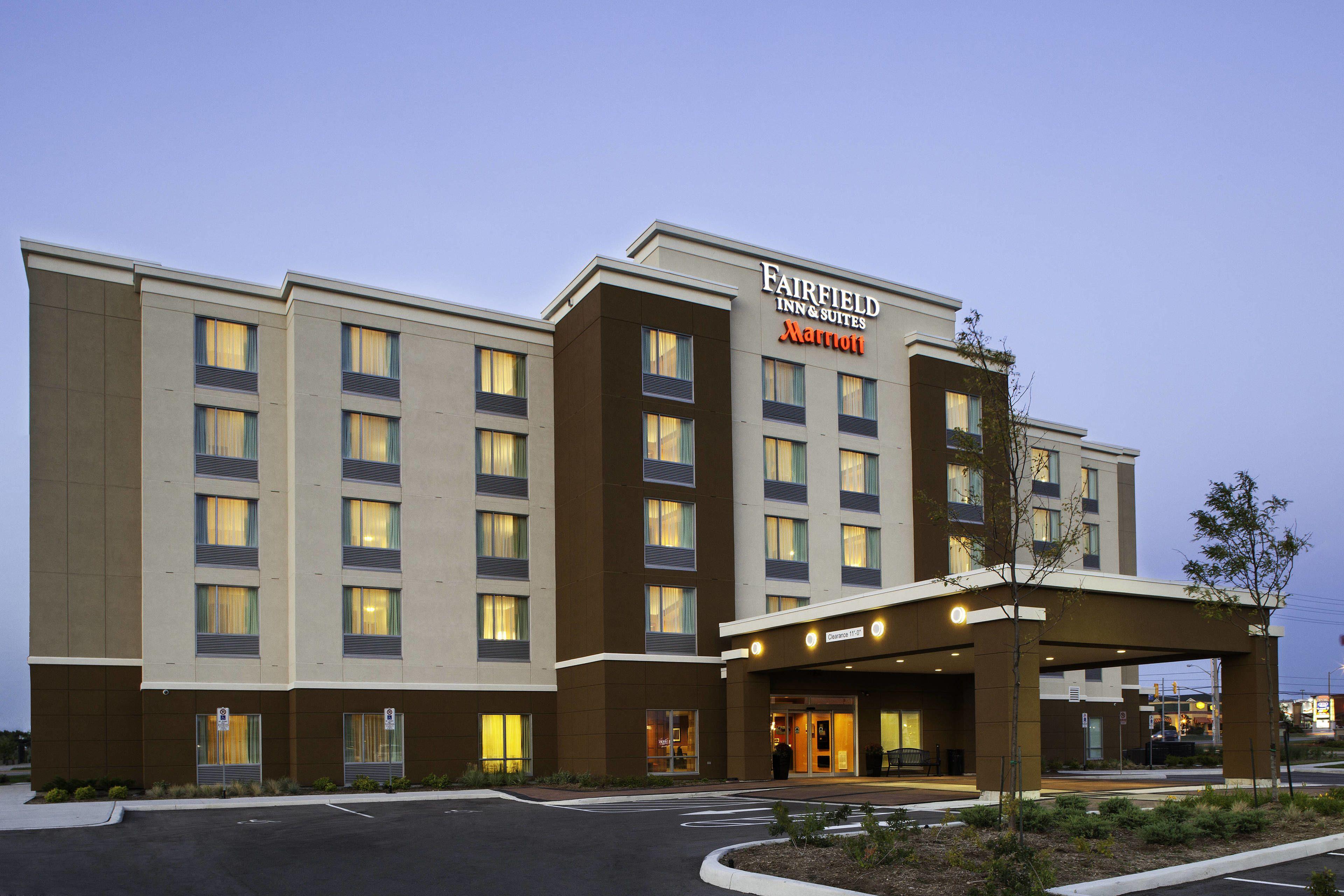 6 Airport Hotels in Southeastern Ontario for Stress-Free Travel